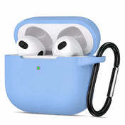 Silikon Schutzhülle für AirPods 4 mit Soft-Touch Oberfläche, Karabiner und LED-Sichtfenster - ideal für Alltag, Sport und Reisen