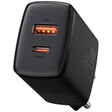 Joyroom 20W Dual-Port USB-A und USB-C Schnellladegerät, kompaktes Design für Smartphones und Tablets.