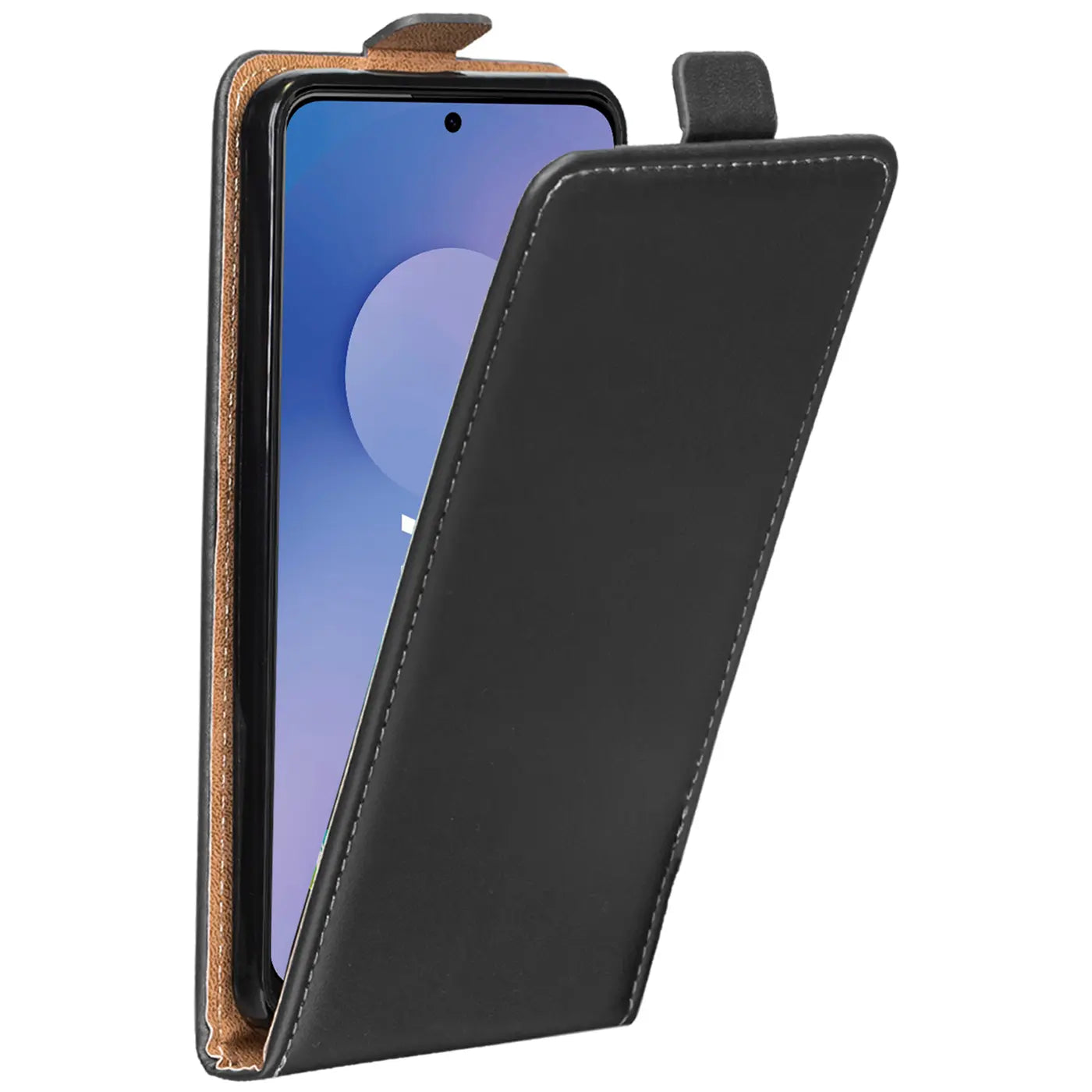 Schwarze Leder-Flip-Hülle mit Nähten, schräg von vorne, zeigt Samsung Galaxy S25 FE.