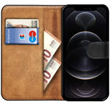 iPhone 12 Pro Max Klapphülle in Schwarz mit Kartenfächern und Schutz