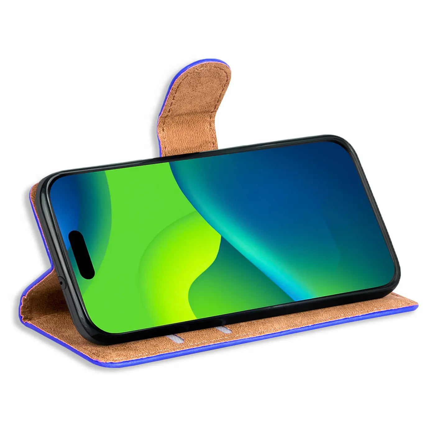 Blaue Klapphülle aus Kunstleder mit braunem Innenfutter, iPhone 15 Plus, Seitenansicht.
