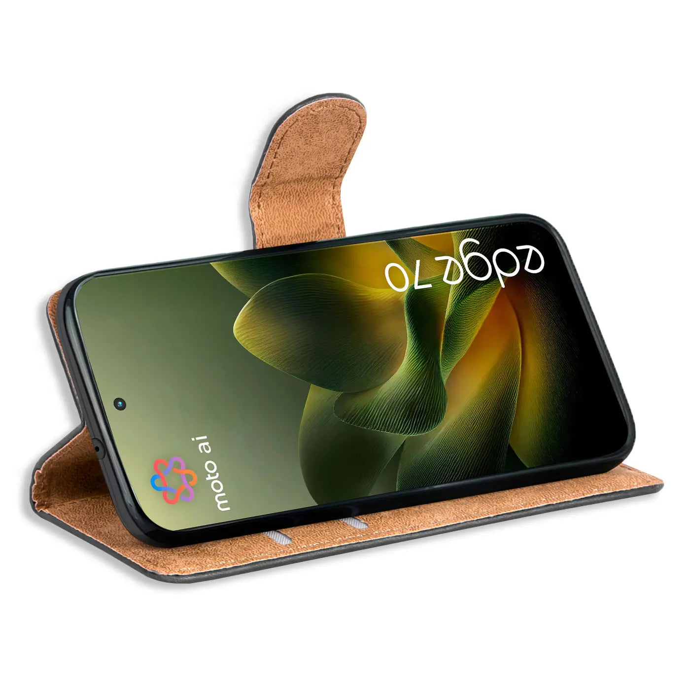 Braunes Leder-Klappcover mit Kartenfächern, zeigt Motorola Edge 70 von vorne.
