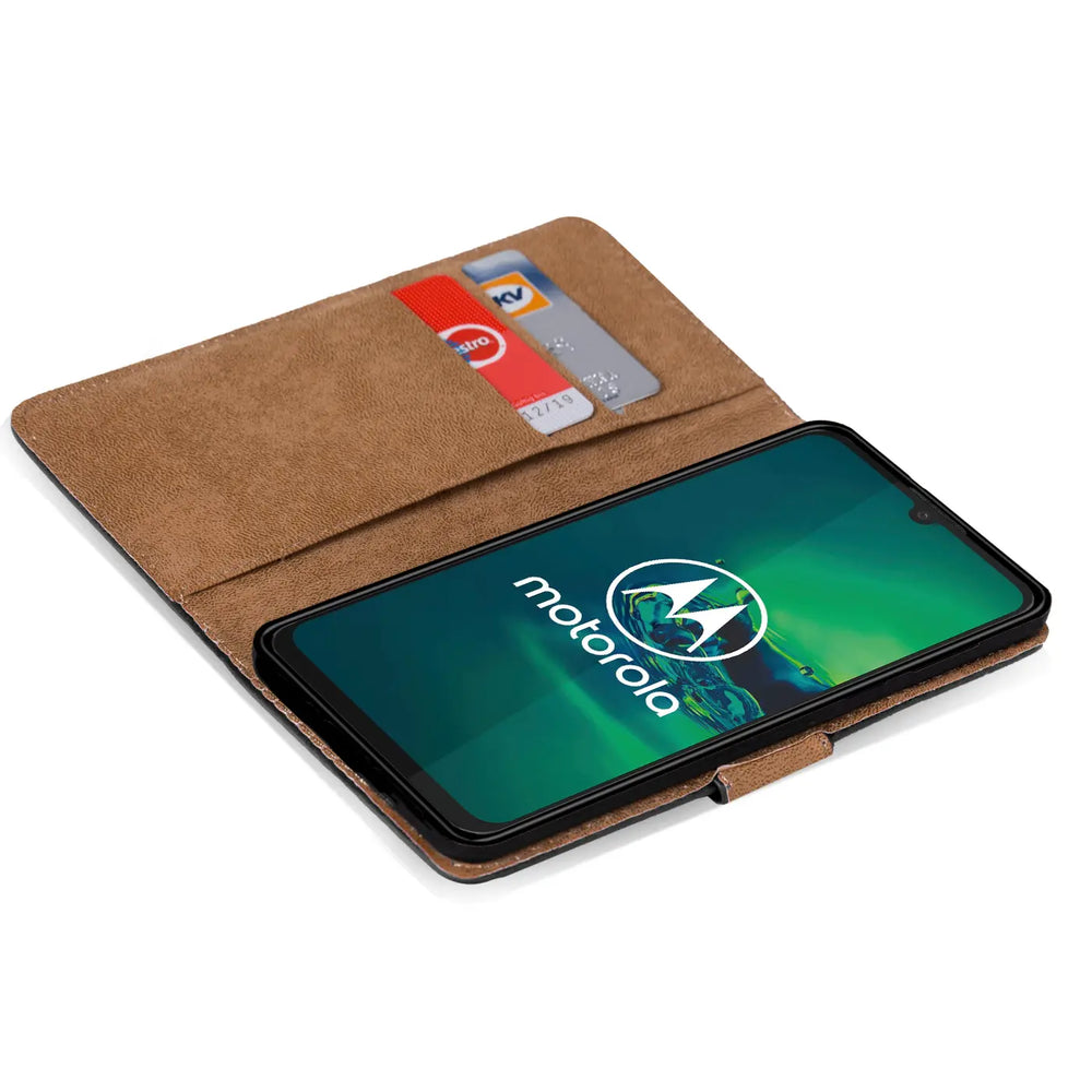 Motorola Moto G8 Plus Klapphülle in Schwarz mit Kartenfächern und Schutz