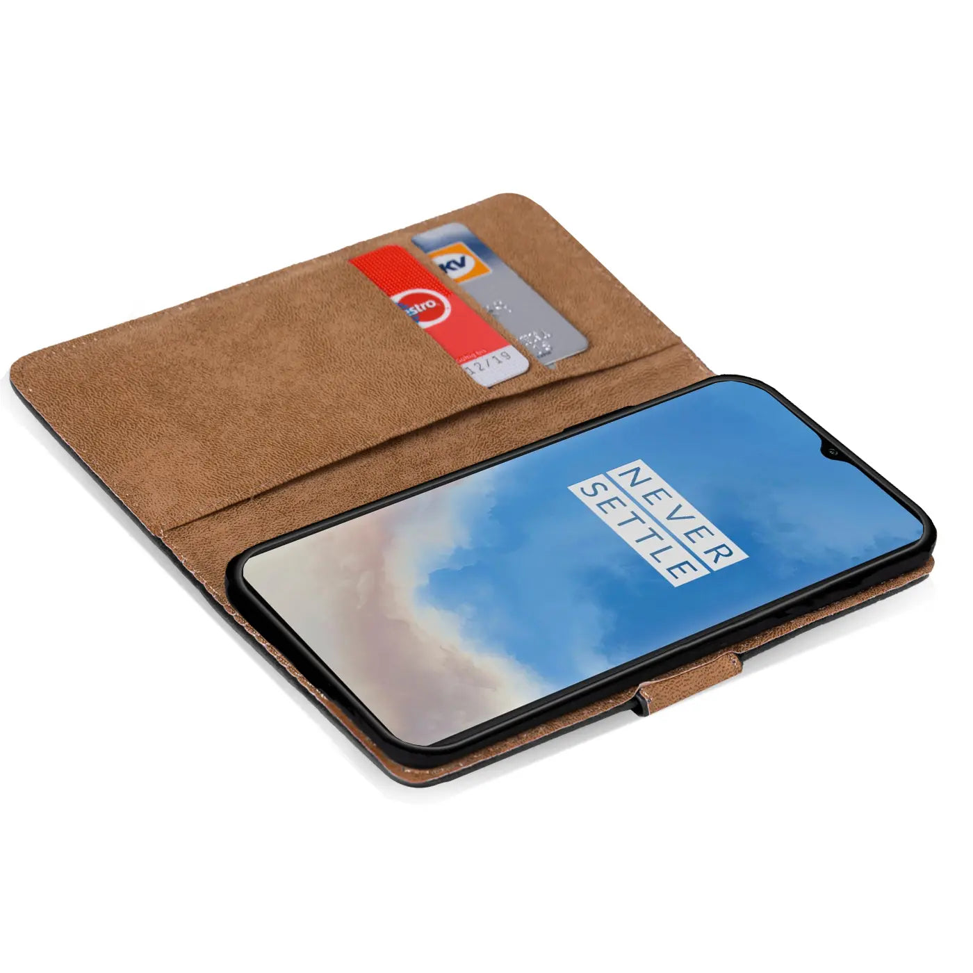 Braune Kunstleder-Klapphülle mit Kartenfächern, zeigt ein OnePlus 7T.