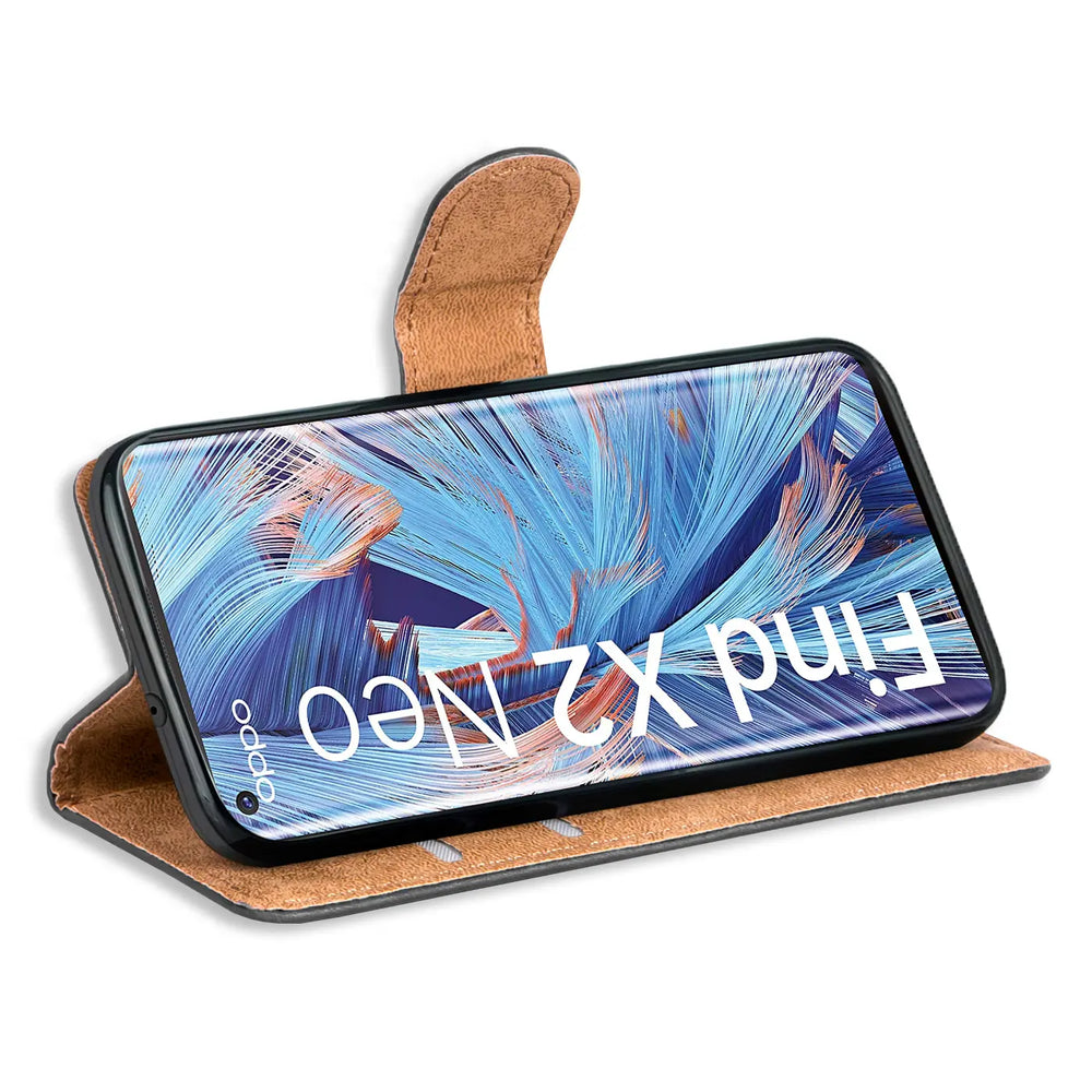 Braune Klapphülle aus Lederimitat mit Oppo Find X2 Neo, von vorne.
