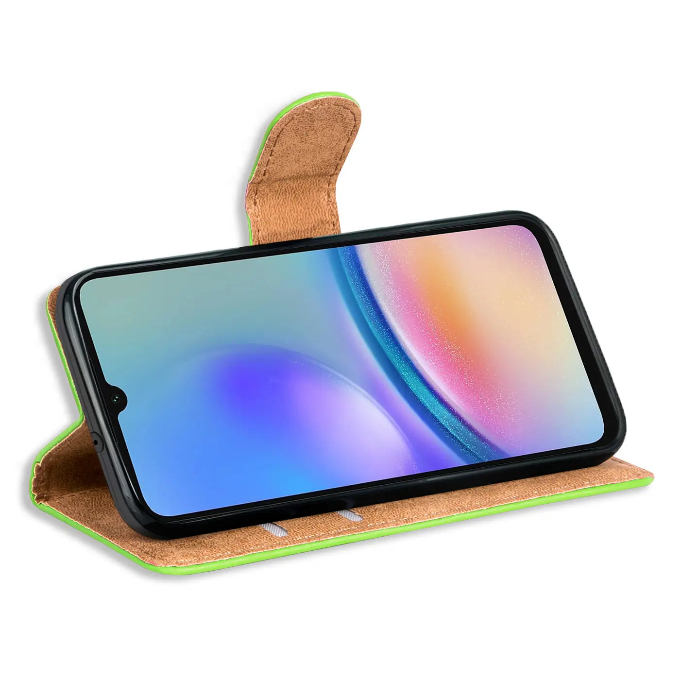 Grüne Kunstleder-Klapphülle mit braunem Verschluss, Vorderansicht, zeigt Samsung Galaxy A05s.