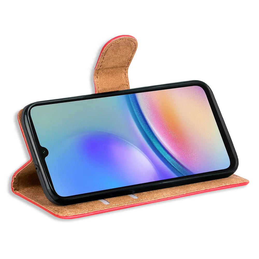 Samsung Galaxy A05s Klapphülle in Rot mit Kartenfächern und Schutz