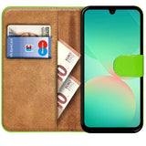 Grüne Klapphülle aus Leder mit Kartenfächern, zeigt Samsung Galaxy A27 5G.