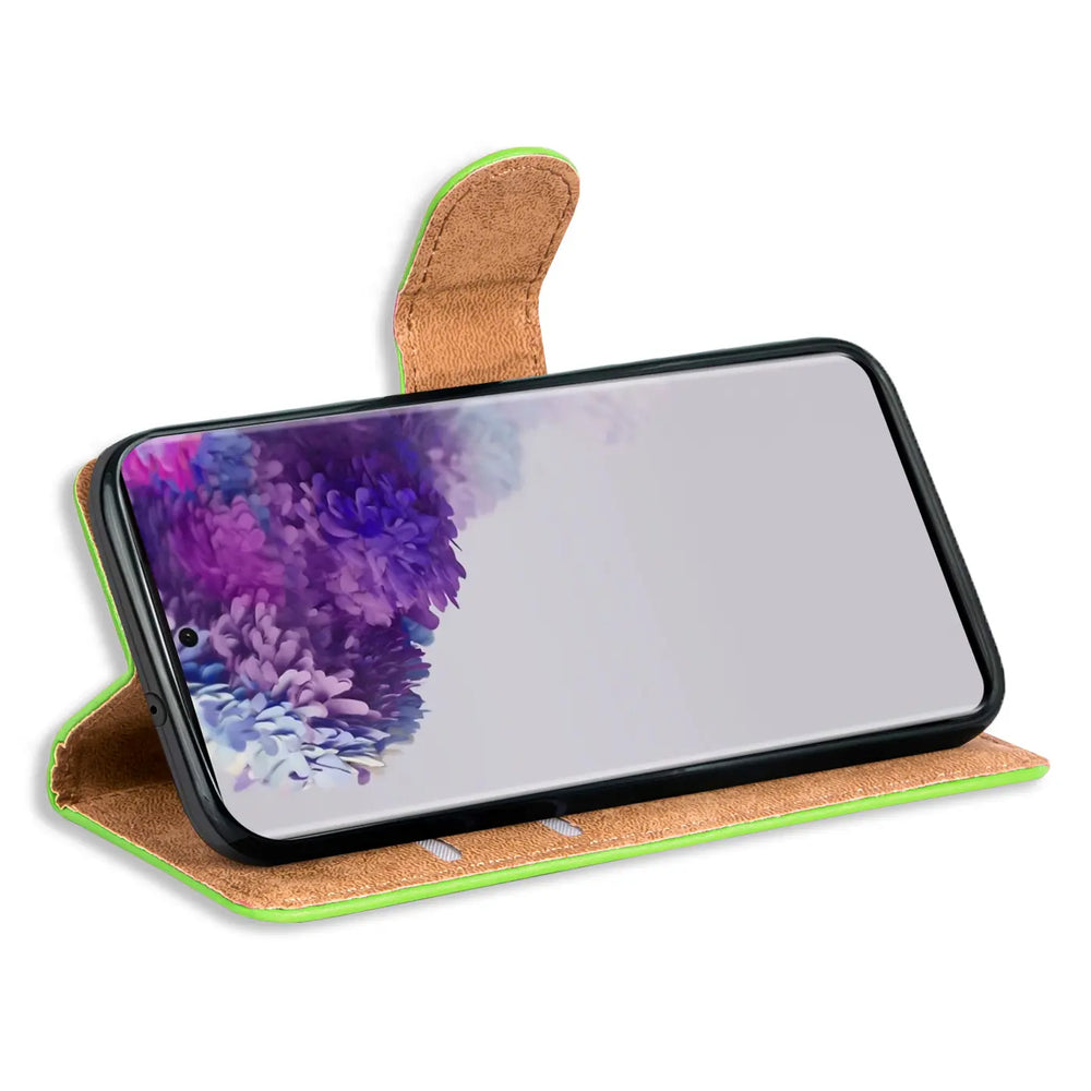 Grüne Klapphülle aus Leder mit braunem Innenfutter, Samsung S20 Plus, von vorne