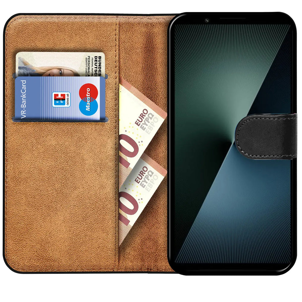 Braune Leder-Klapphülle mit Kartenfächern und Geldscheinen, zeigt Sony Xperia 1 VII.