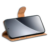 Xiaomi 15 Klapphülle in Schwarz mit Kartenfächern und Schutz