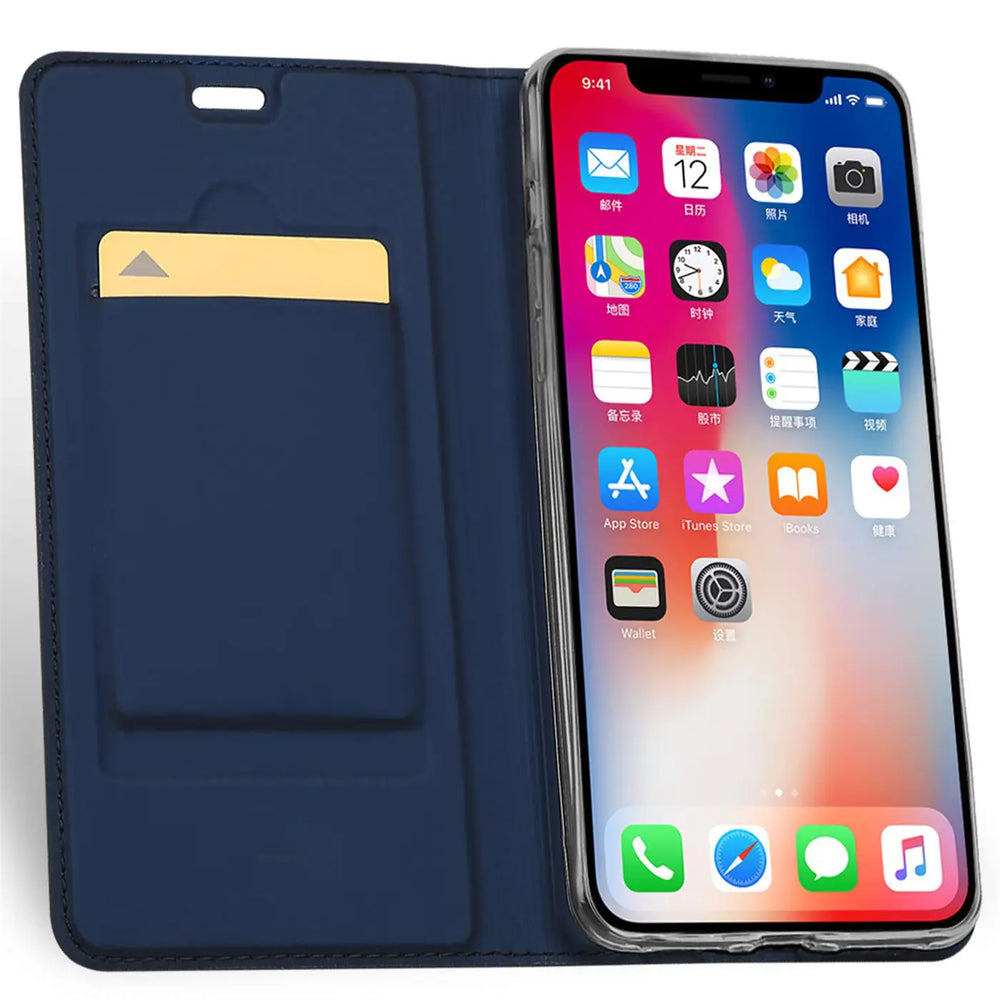 Dunkelblaue Leder-Flip-Hülle mit Kartenfach, iPhone 11 Pro von vorne