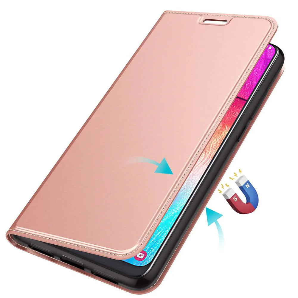 Roségoldene Metallic-Flip-Hülle aus Kunstleder für iPhone 11 Pro, von oben schräg.