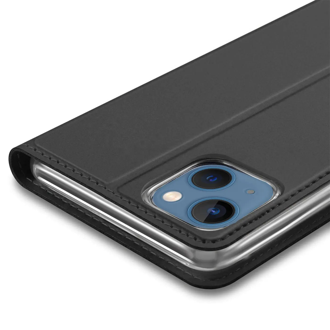 Schwarze Leder-Flip-Hülle mit Kameraausschnitt für iPhone 13 Mini, von oben links gesehen.