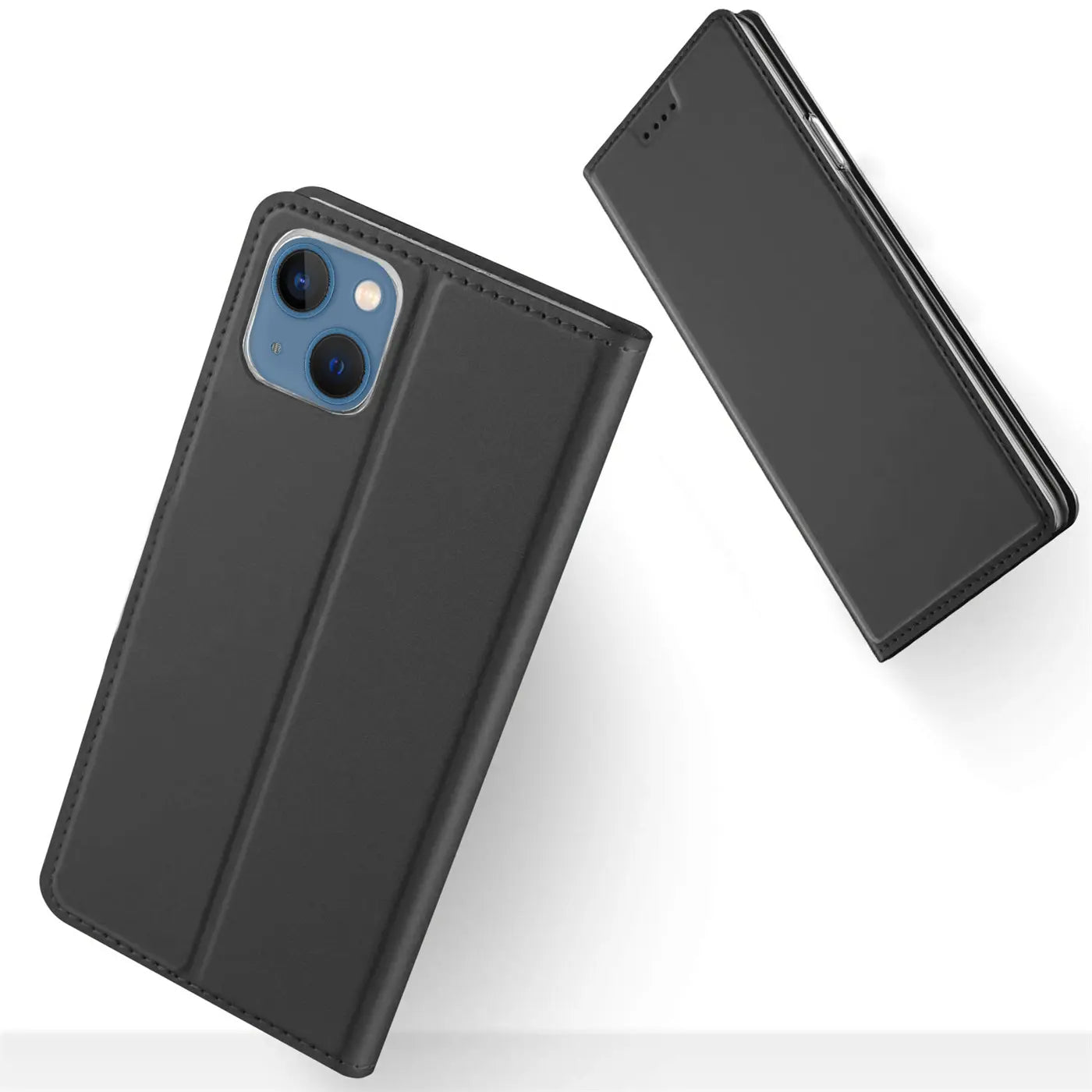 Schwarze Leder-Flip-Hülle für iPhone 13, von vorne schräg gezeigt.