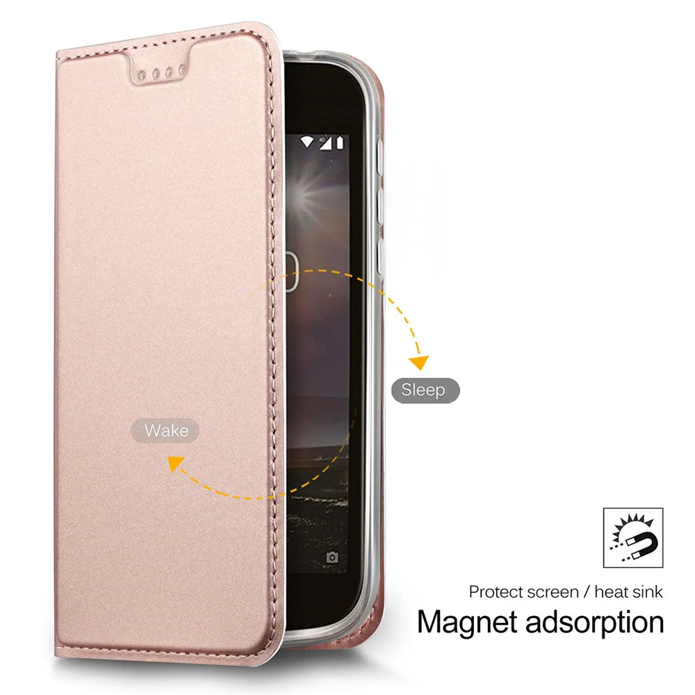 Rosafarbene Metallic-Flip-Hülle aus Leder mit Nokia 2.2, von vorne, leicht schräg.