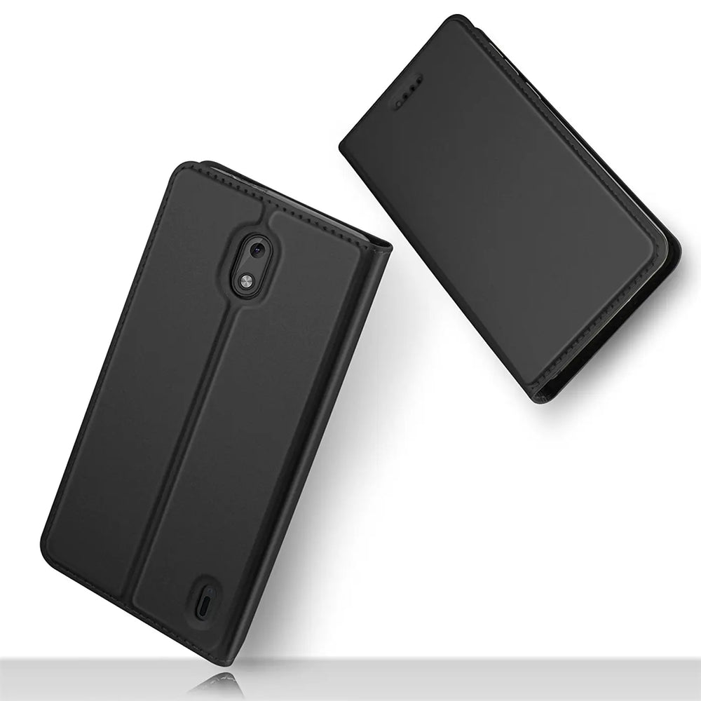 Schwarze Klapphülle aus Kunstleder für Nokia 2.2, von vorne und von hinten gezeigt.