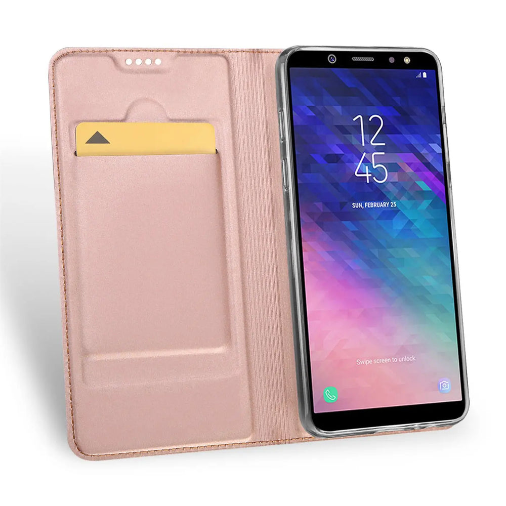 Rosafarbene Kunstleder-Flip-Hülle mit Kartenfach, zeigt Samsung Galaxy A6.