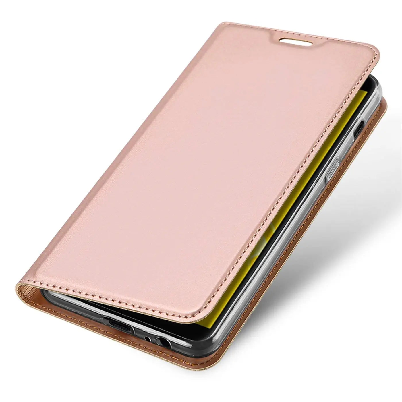 Roségoldene Metallic Flip Hülle aus Kunstleder für Samsung Galaxy J6 2018, schräg von oben mit leicht geöffnetem Deckel.