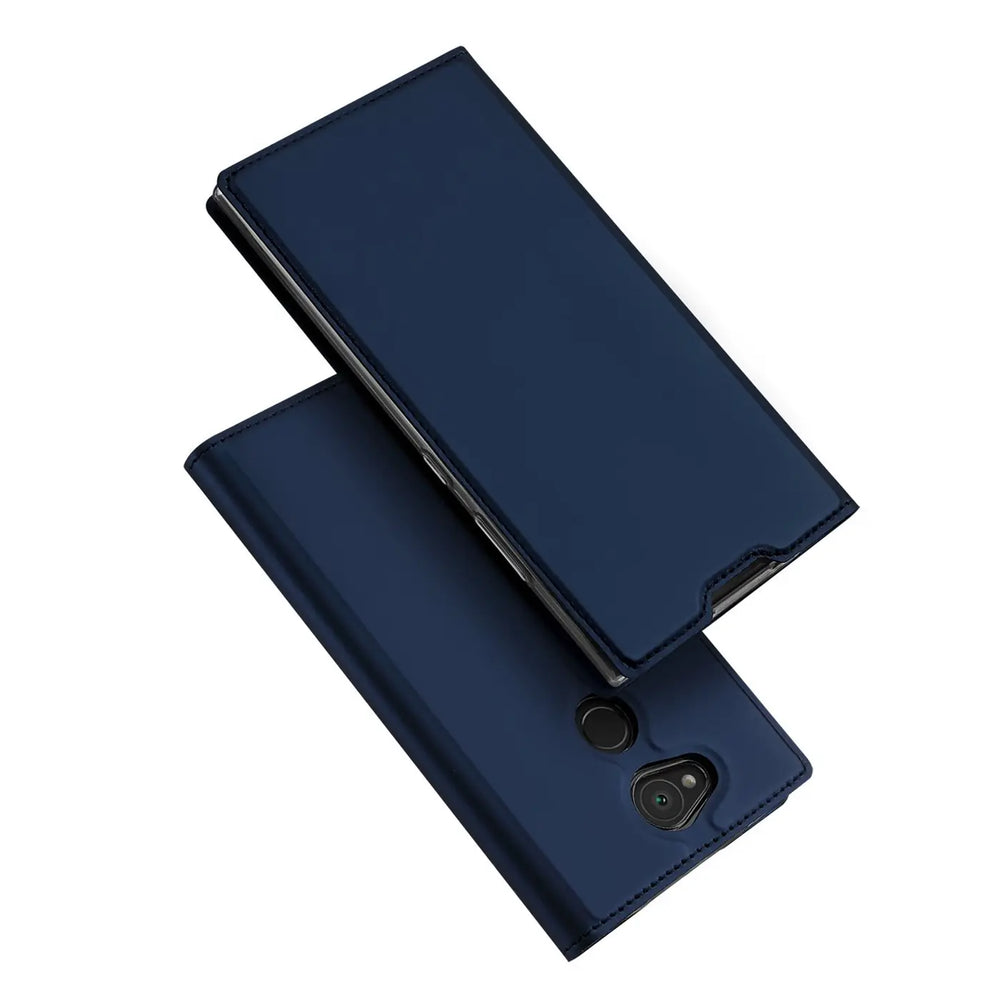 Dunkelblaue, metallische Flip-Hülle aus Kunstleder für Sony Xperia XA2, schräg von oben mit offener Klappe.