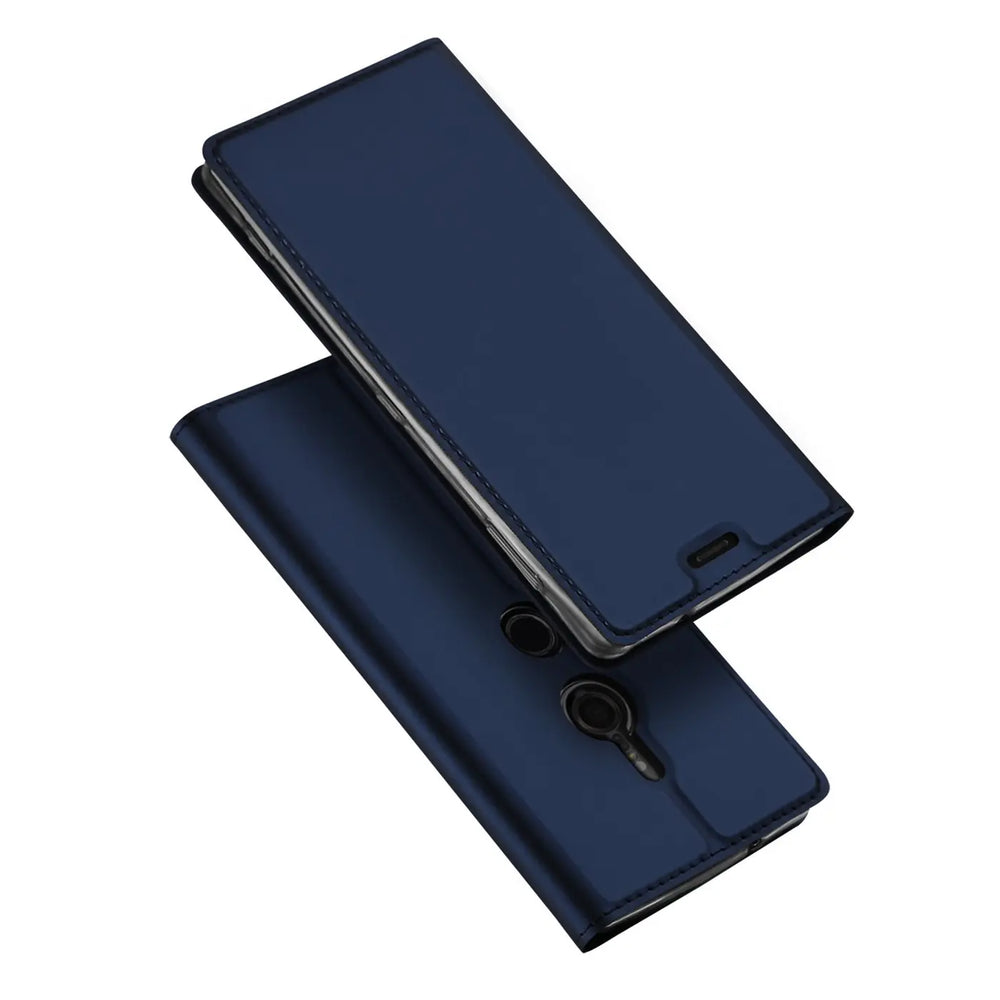 Dunkelblaue, metallic-glänzende Flip-Hülle für Sony Xperia XZ2, von schräg oben, Vorder- und Rückseite sichtbar.