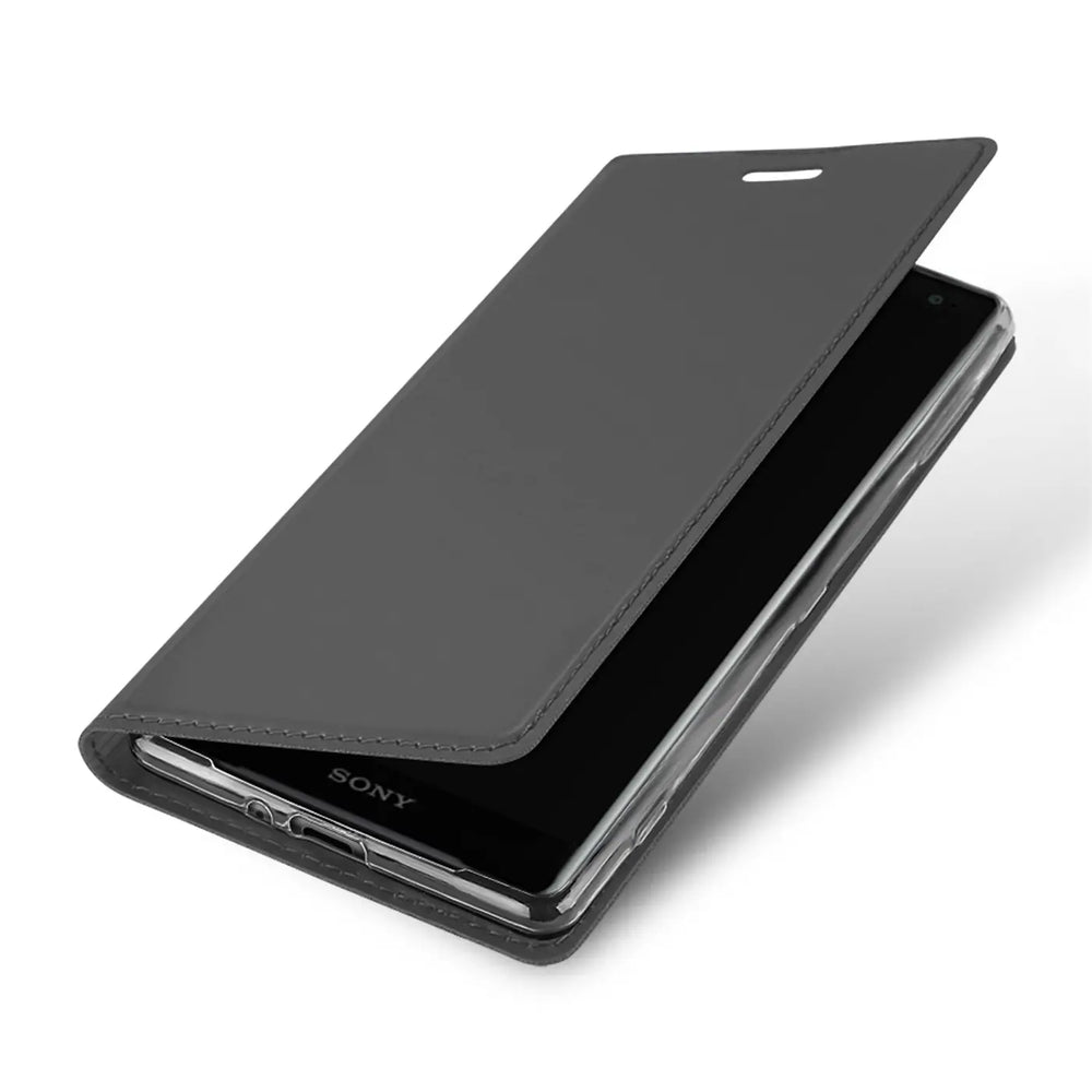 Graue Metallic Flip Hülle aus Kunstleder für Sony Xperia XZ2, leicht geöffnet, schräg von oben.