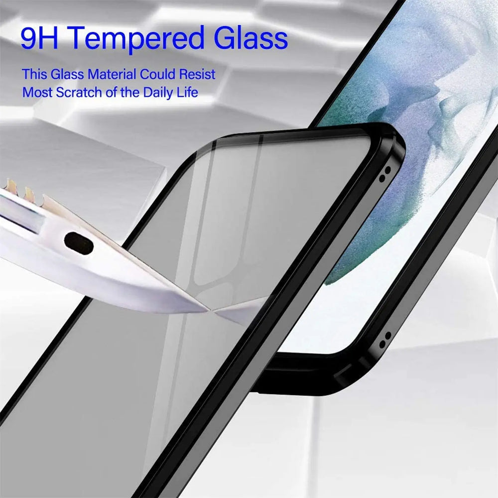 Schwarze Magnet Hülle aus Glas und Metall für Samsung S21 FE, Nahaufnahme.