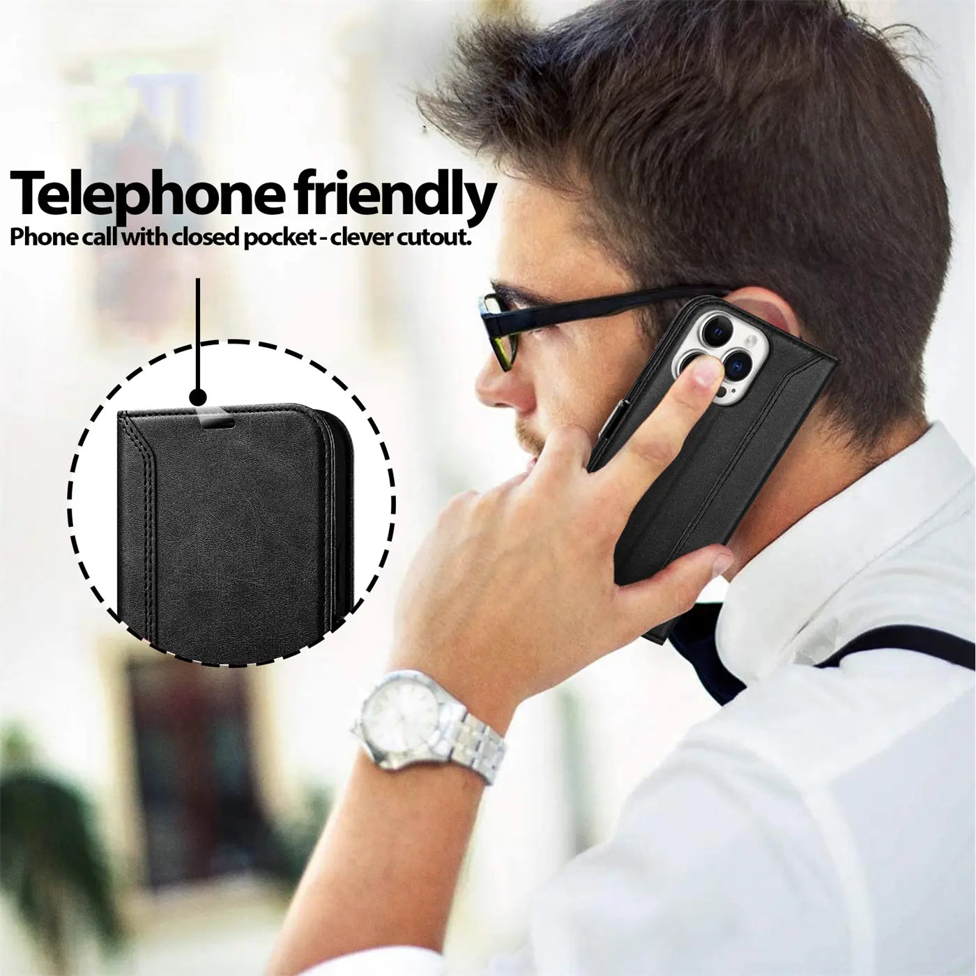 Mann telefoniert mit schwarzer Leder-Klapphülle am iPhone 15 Pro Max.