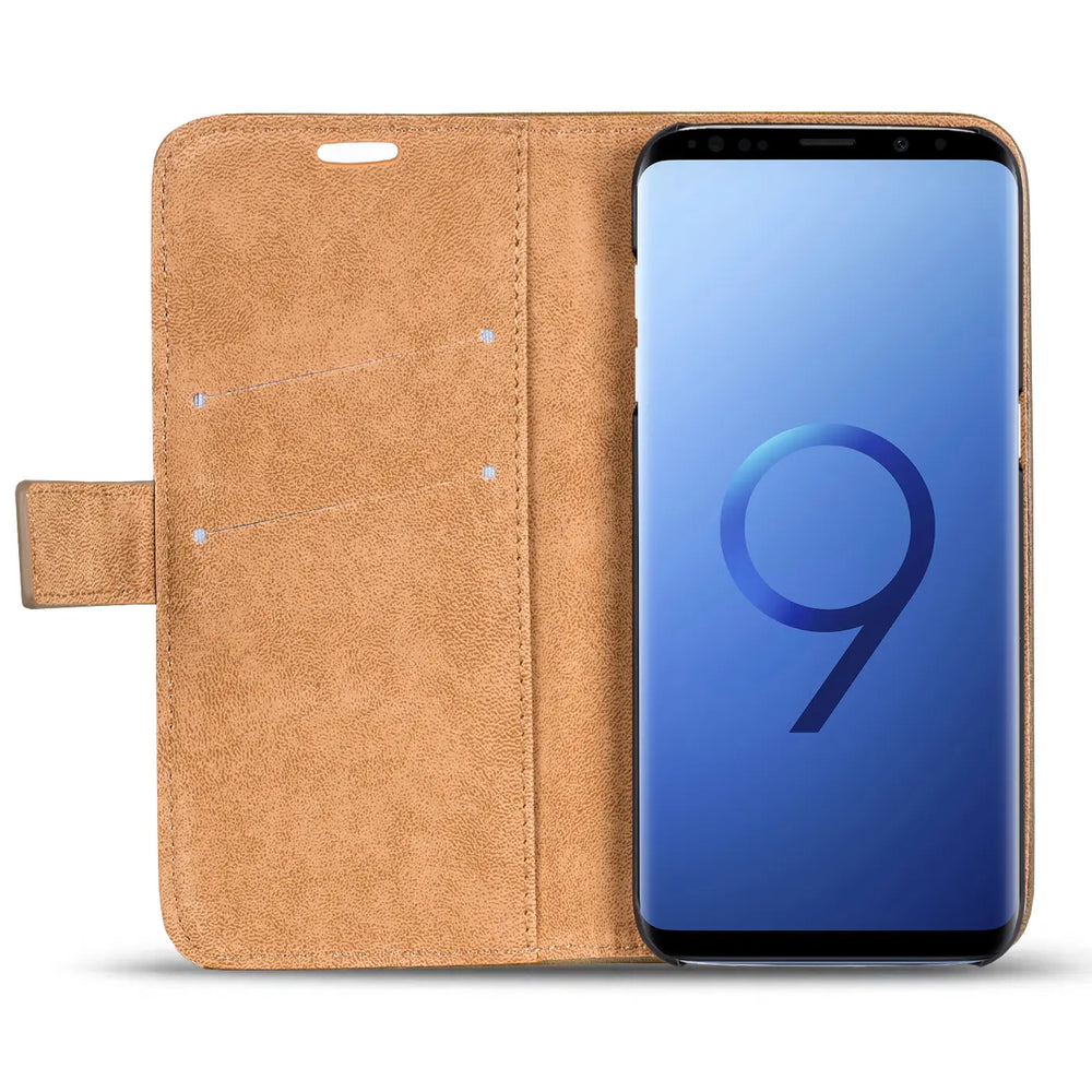 Braune Kunstleder-Klapphülle mit Kartenfächern für Samsung Galaxy S9, von vorne
