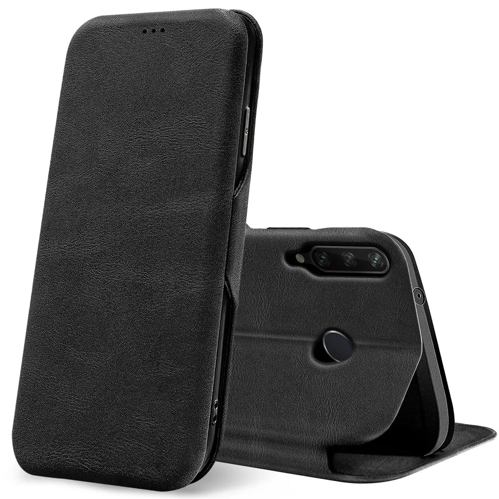 Schwarze Leder-Klapphülle für Huawei Y6P, Rückseite mit Kamera und Fingerabdrucksensor sichtbar.