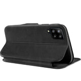 Robuste Klapphülle für Samsung Galaxy A42 5G mit Magnetverschluss in Schwarz