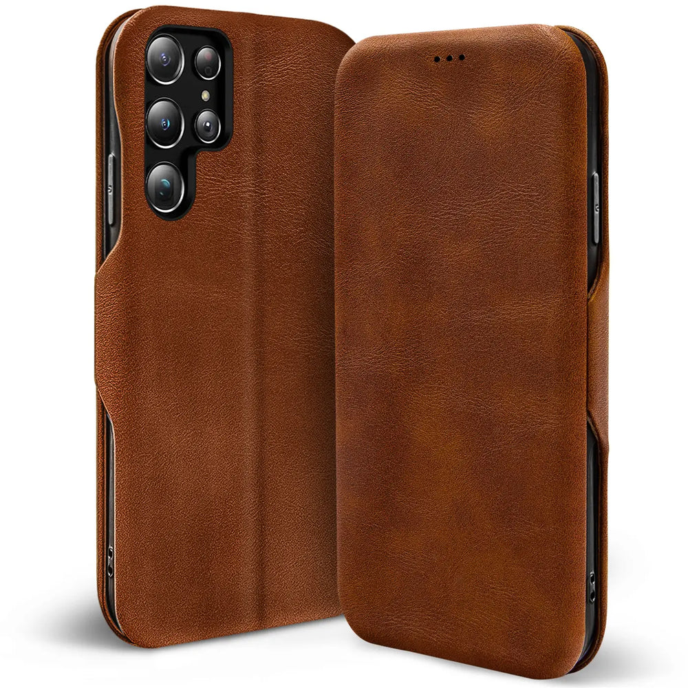 Braune Leder-Klapphülle für Samsung Galaxy S22 Ultra, von vorne/seitlich gezeigt.