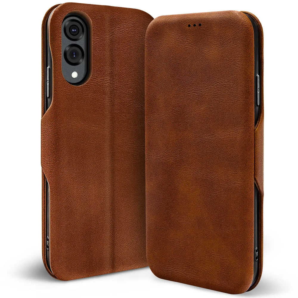 Braune Leder-Klapphülle mit Kartenfach, Vorder- und Rückansicht, für Samsung Galaxy S25 Edge.
