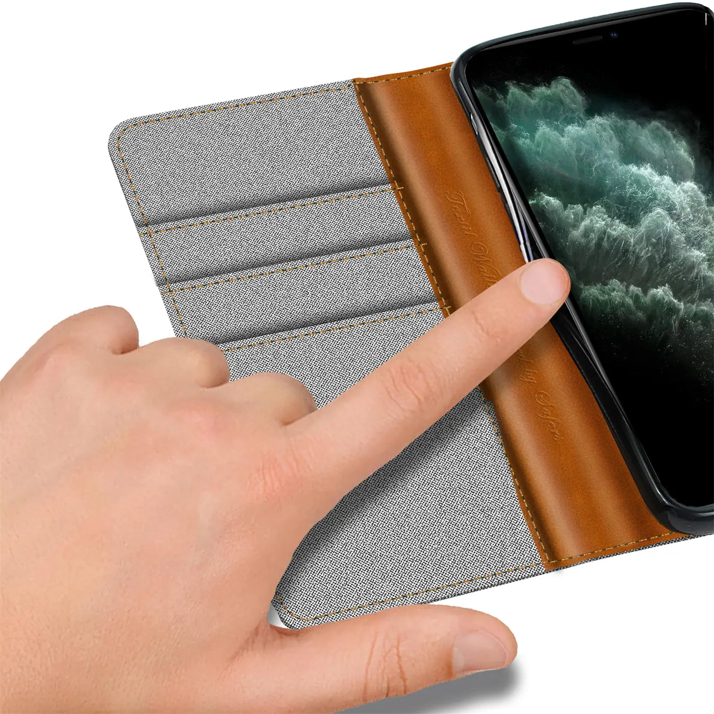 Graue Textil-Klapphülle mit braunen Lederdetails und Kartenfächern, zeigt iPhone 11 Pro Max.