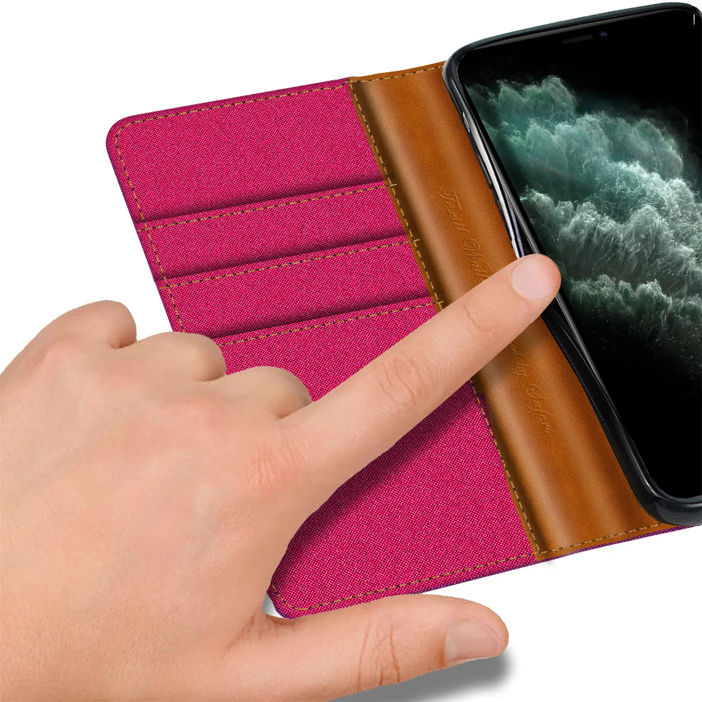 iPhone 11 Pro in pink Textil Klapphülle mit Kartenfach, von vorne, Finger berührt Bildschirm.