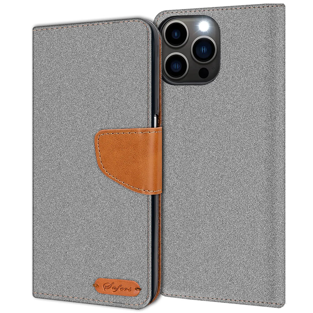 Graue Textil-Klapphülle mit braunem Lederdetail, zeigt iPhone 13 Pro Max Rückseite.
