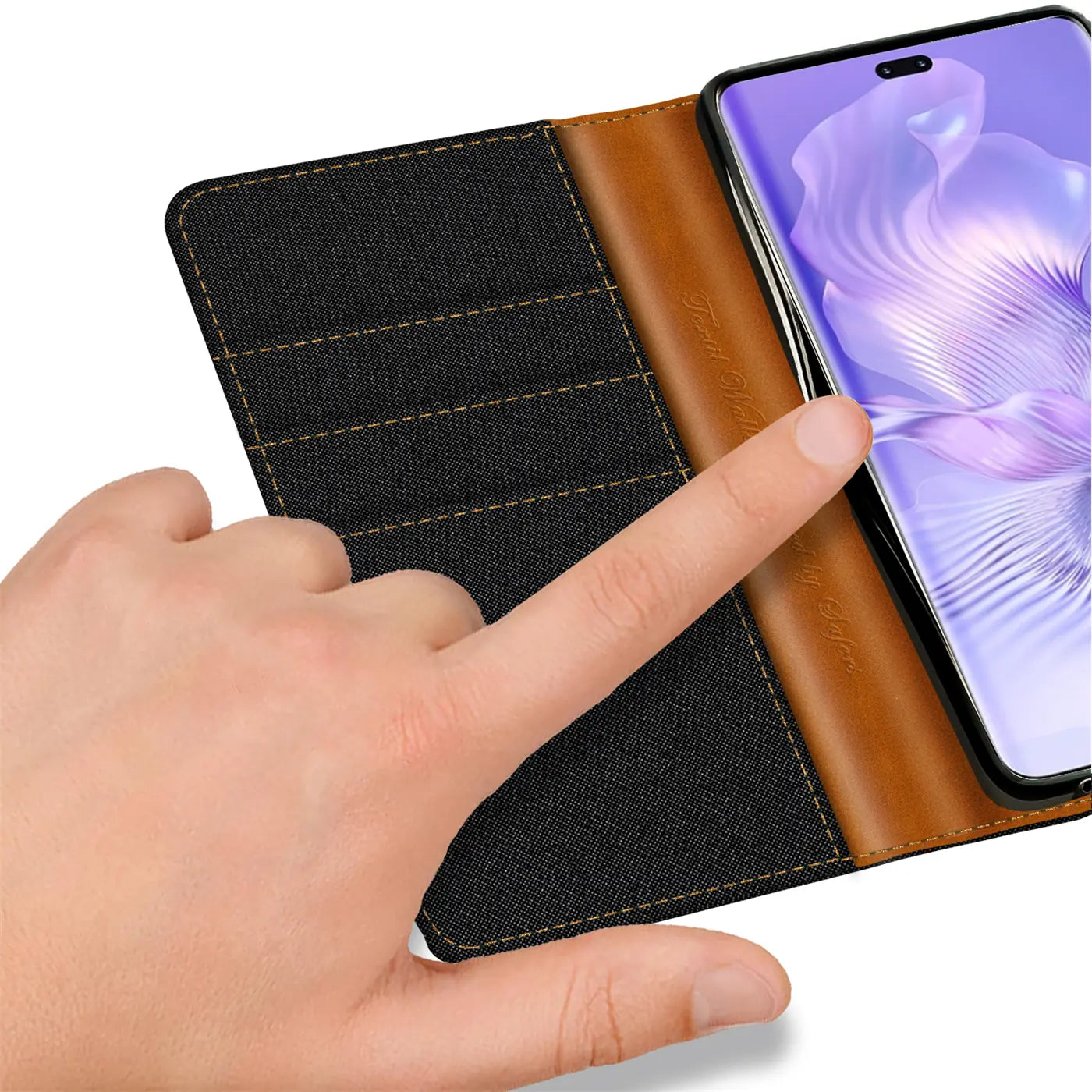 Honor 80 Pro Klapphülle, Textil/Leder, schwarz/braun, Nahaufnahme, Finger auf Bildschirm
