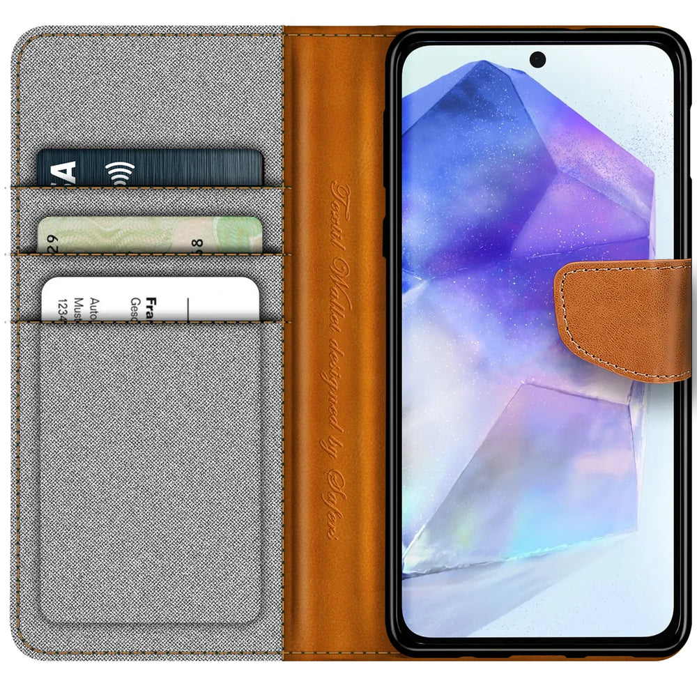 Braune Leder-Klapphülle mit Kartenfach, geöffnet, zeigt Samsung Galaxy A56 5G.