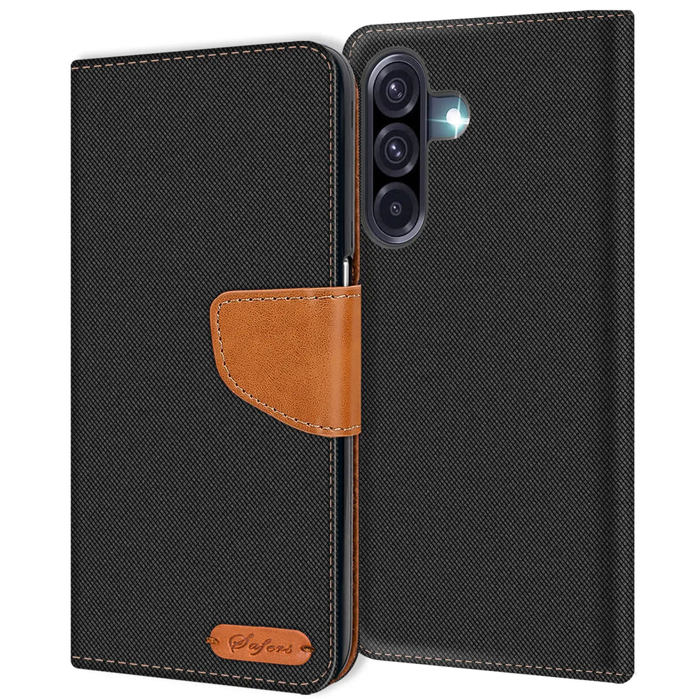 Schwarze Textil-Klapphülle mit braunem Lederriemen, Samsung Galaxy A56 5G, von vorne