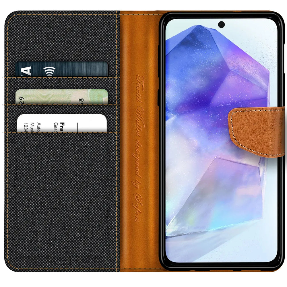 Braune Leder-Klapphülle mit Kartenfächern, geöffnet, zeigt Samsung Galaxy A56 5G.