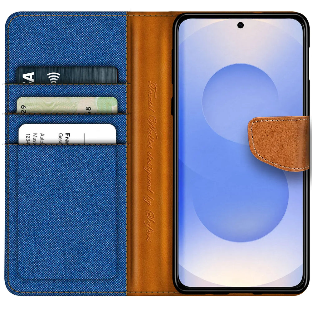 Blaue Textil-Klapphülle mit braunen Lederdetails, Kartenfächern, zeigt ein Smartphone.