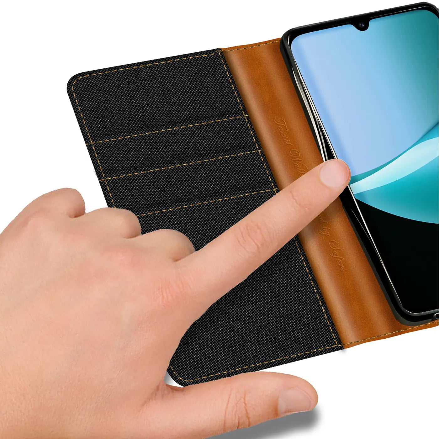 Textil Klapphülle, braun/schwarz, mit Kartenfach, zeigt Smartphone.