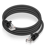 Schwarzes Netzwerkkabel Cat 6, rund, mit zwei RJ45-Steckern, aus Kunststoff.