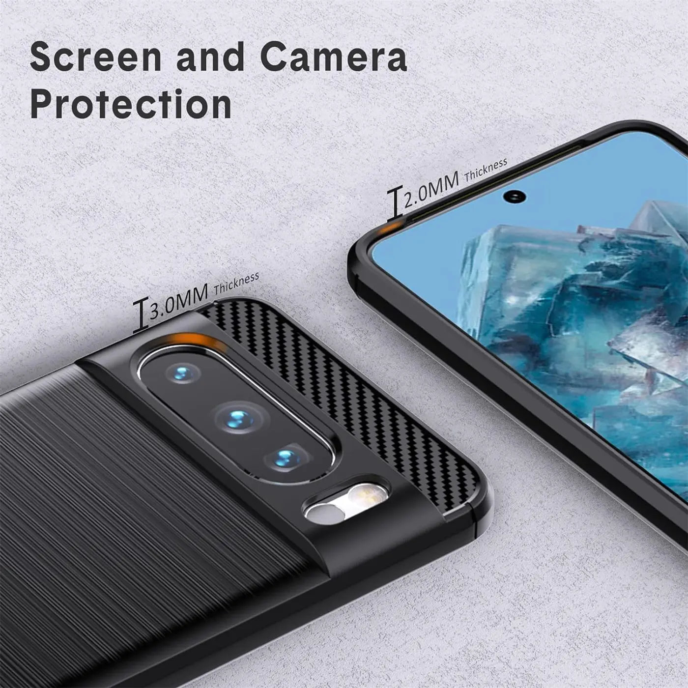 Nahaufnahme einer schwarzen Carbon-Hülle für das Google Pixel 8 Pro, die Kamera und Display schützt.
