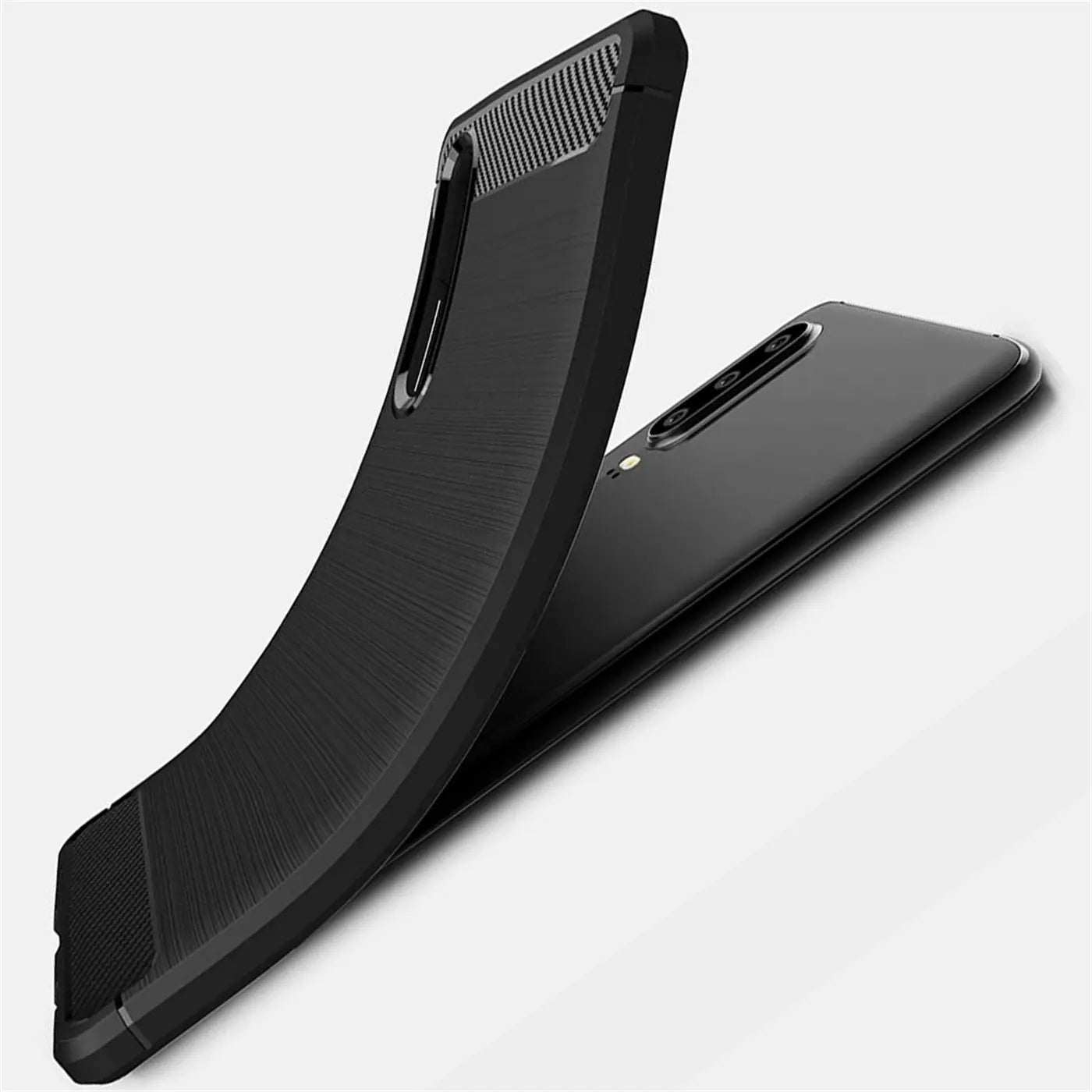 Schwarze Carbon-Hülle mit gebürsteter Textur, seitliche Ansicht, zeigt Huawei P30.