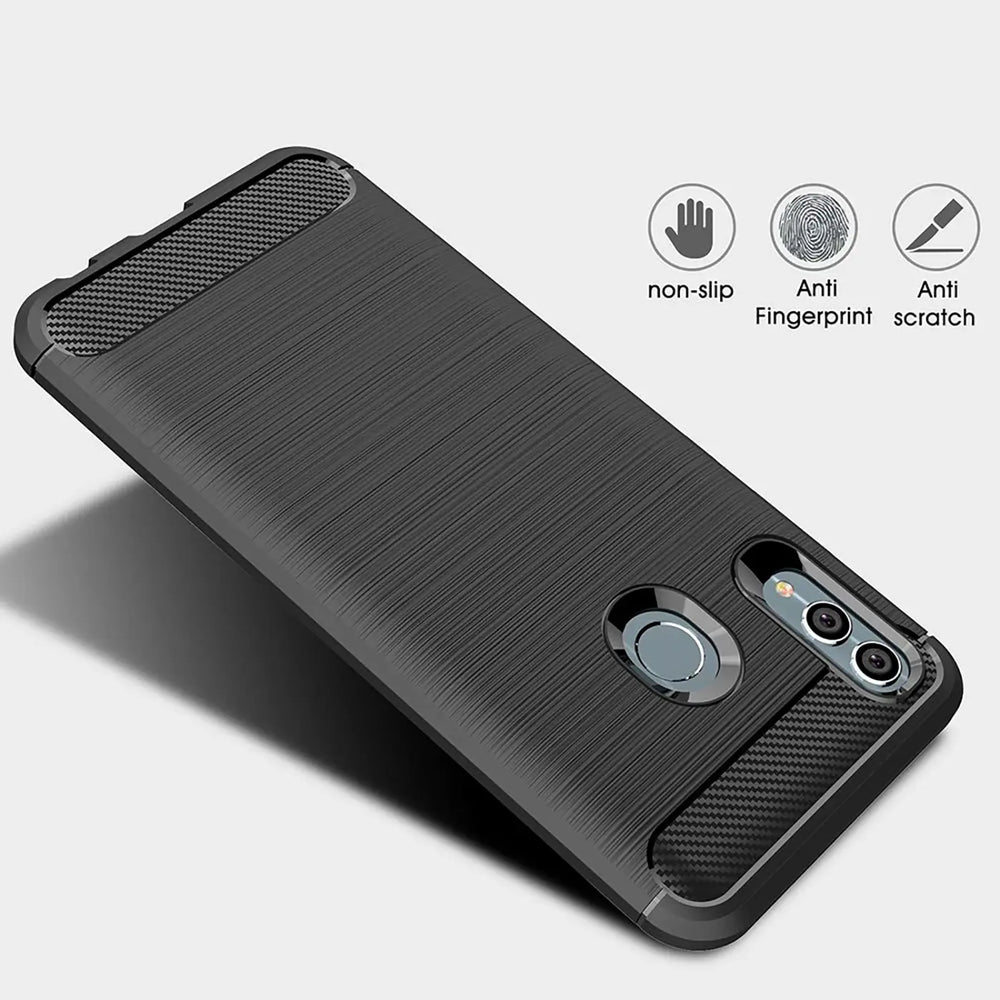 Schwarze Carbon-Hülle, von schräg oben, für Huawei P Smart 2019.
