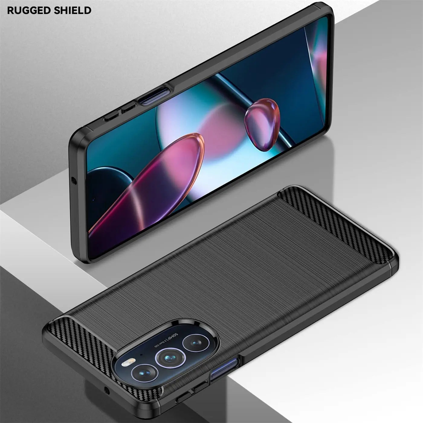 Schwarze Carbon-Hülle für Motorola Edge 30 Pro, von oben und schräg gezeigt.