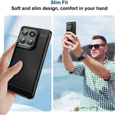 Schwarze Carbon-Hülle für Motorola Edge 60 Pro, von vorne gezeigt, Mann macht Selfie am Strand.