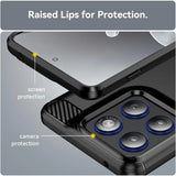 Schwarze Carbon-Hülle für Motorola Edge 70, Nahaufnahme, zeigt Kamera- und Bildschirmschutz.