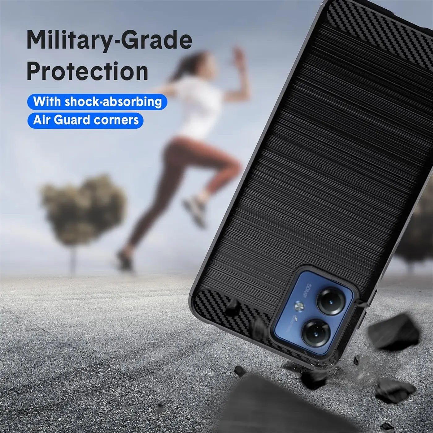 Schwarze Carbon-Hülle mit Bürstenmuster, von unten rechts, zeigt Motorola Moto G14 Kamera
